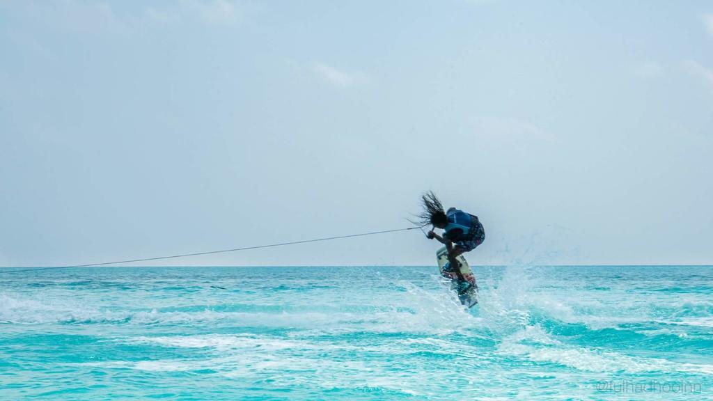 Fulhadhoo Inn ภายนอก รูปภาพ