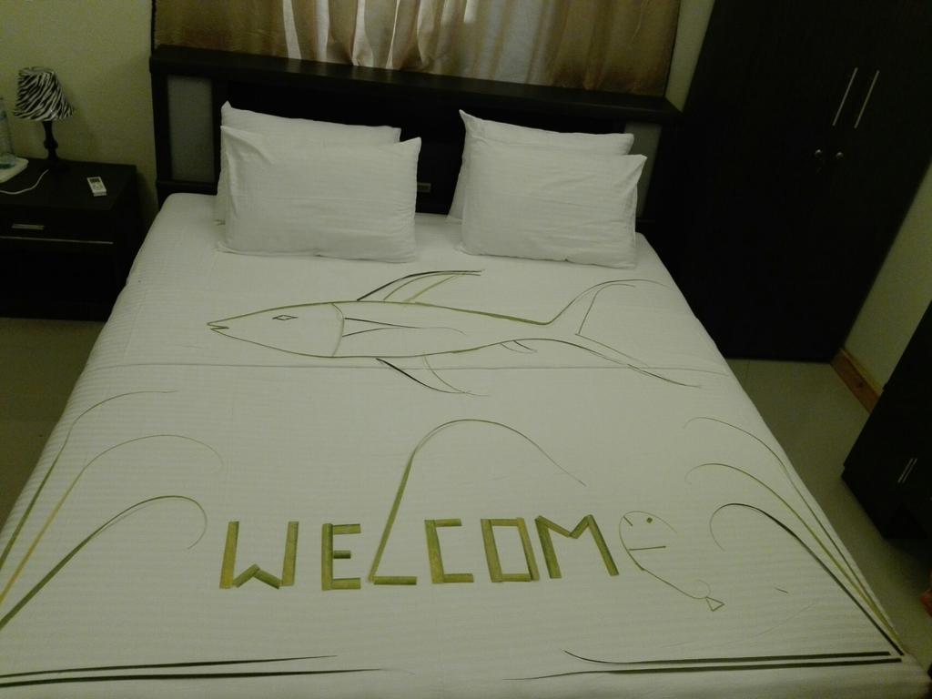 Fulhadhoo Inn ภายนอก รูปภาพ