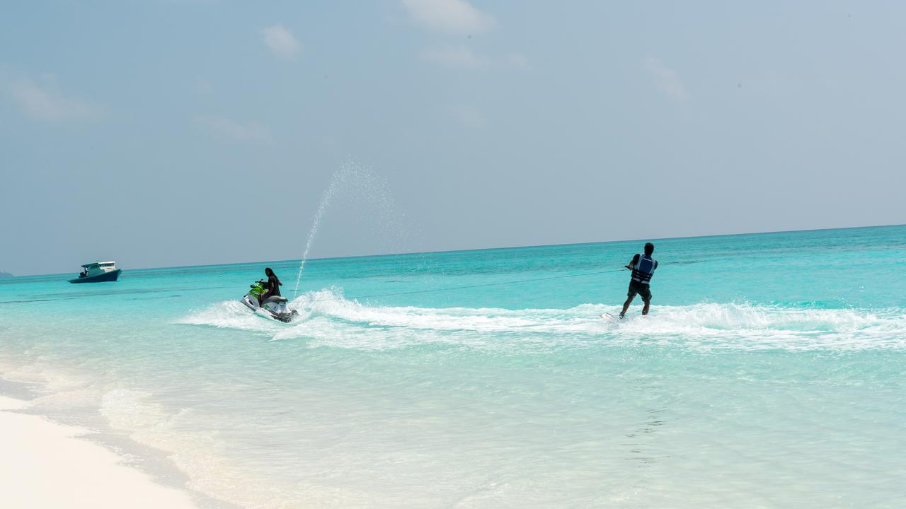 Fulhadhoo Inn ภายนอก รูปภาพ